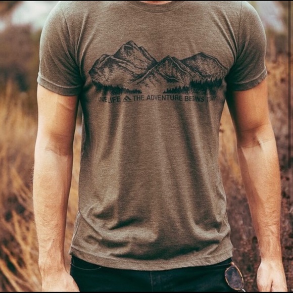 Men’s live life adventure Army Green tee - Picture 3 of 5